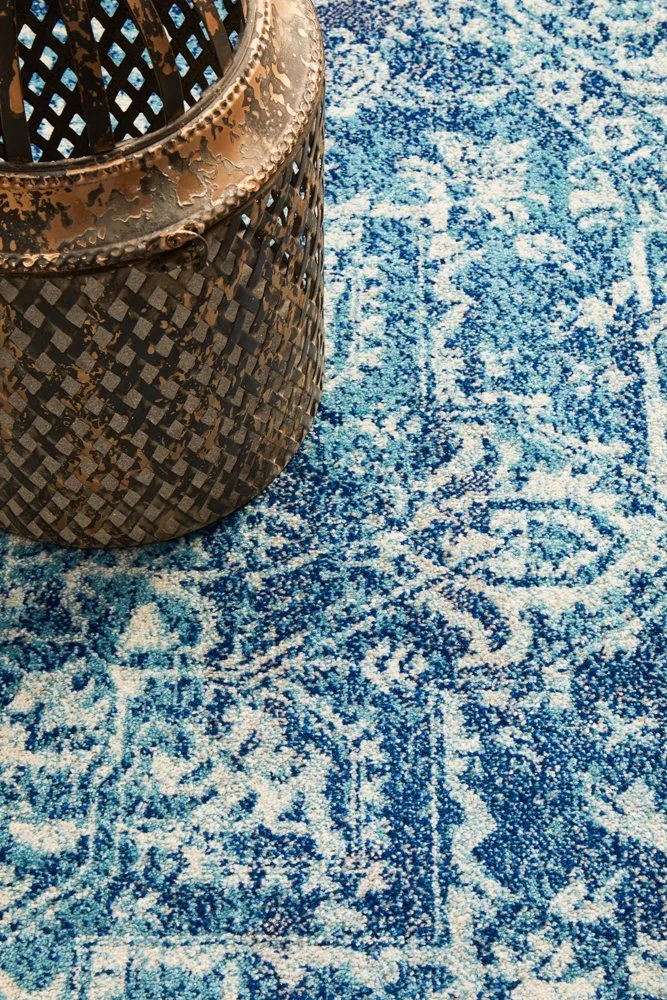 Evoke 253 Round Rug (Blue) by Rug Culture
