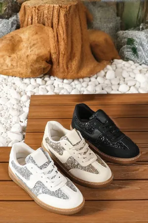 WOMEN'S DAZZLING GLITTER ACCENT SPARKLE LACE UP SNEAKERS IN BEIGE